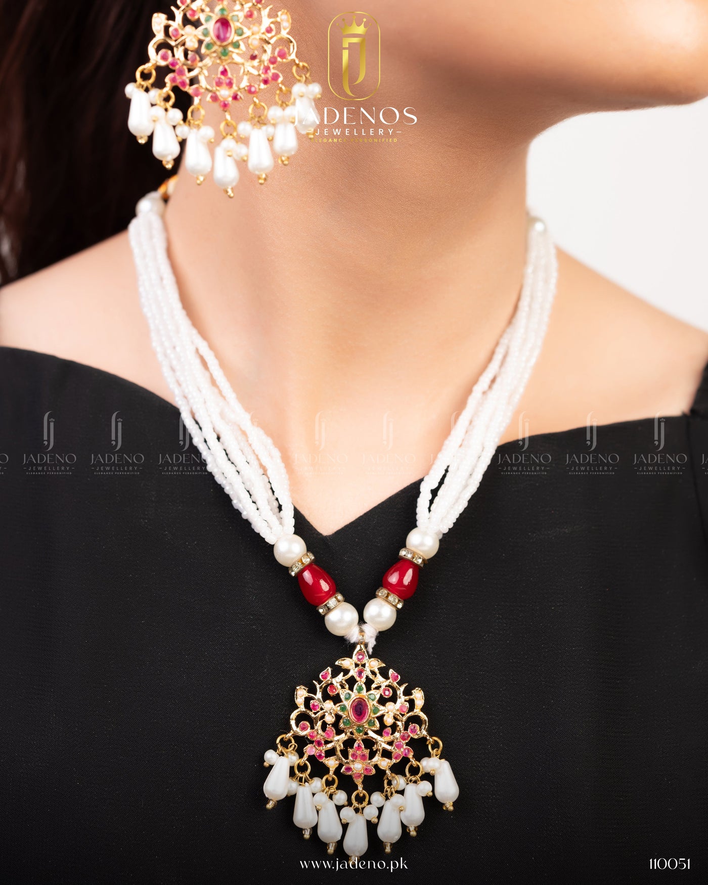 The Hyderababadi Mystic Blossom Maala