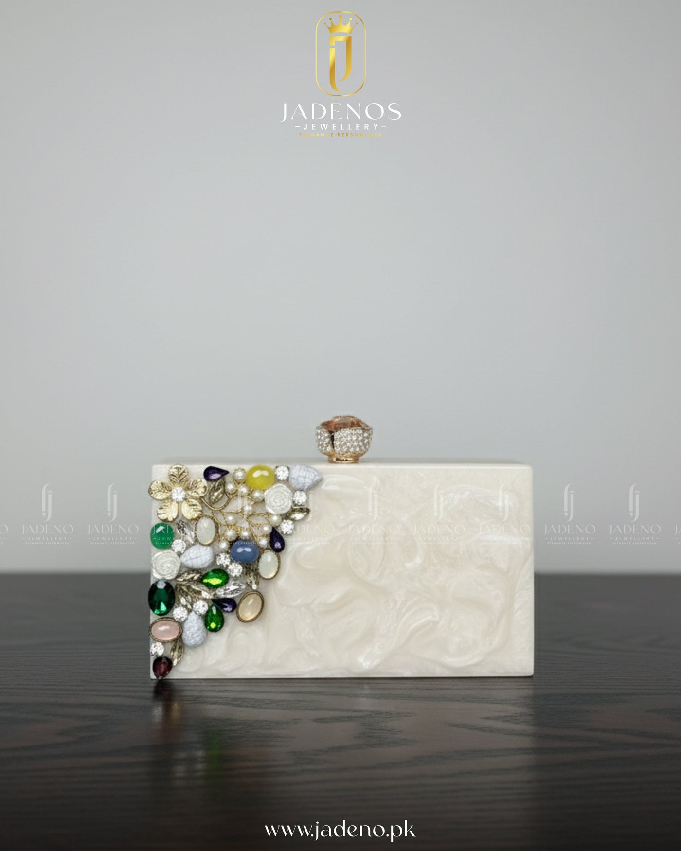 The Queen's Legacy Clutch
